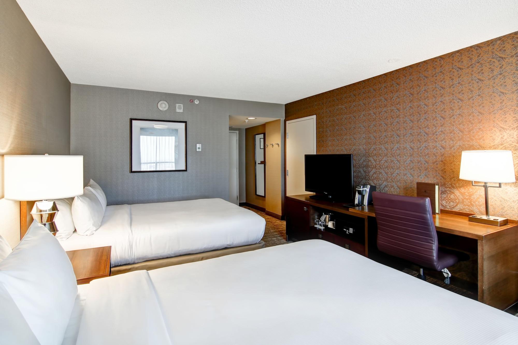 Doubletree By Hilton West Edmonton Ξενοδοχείο Εξωτερικό φωτογραφία