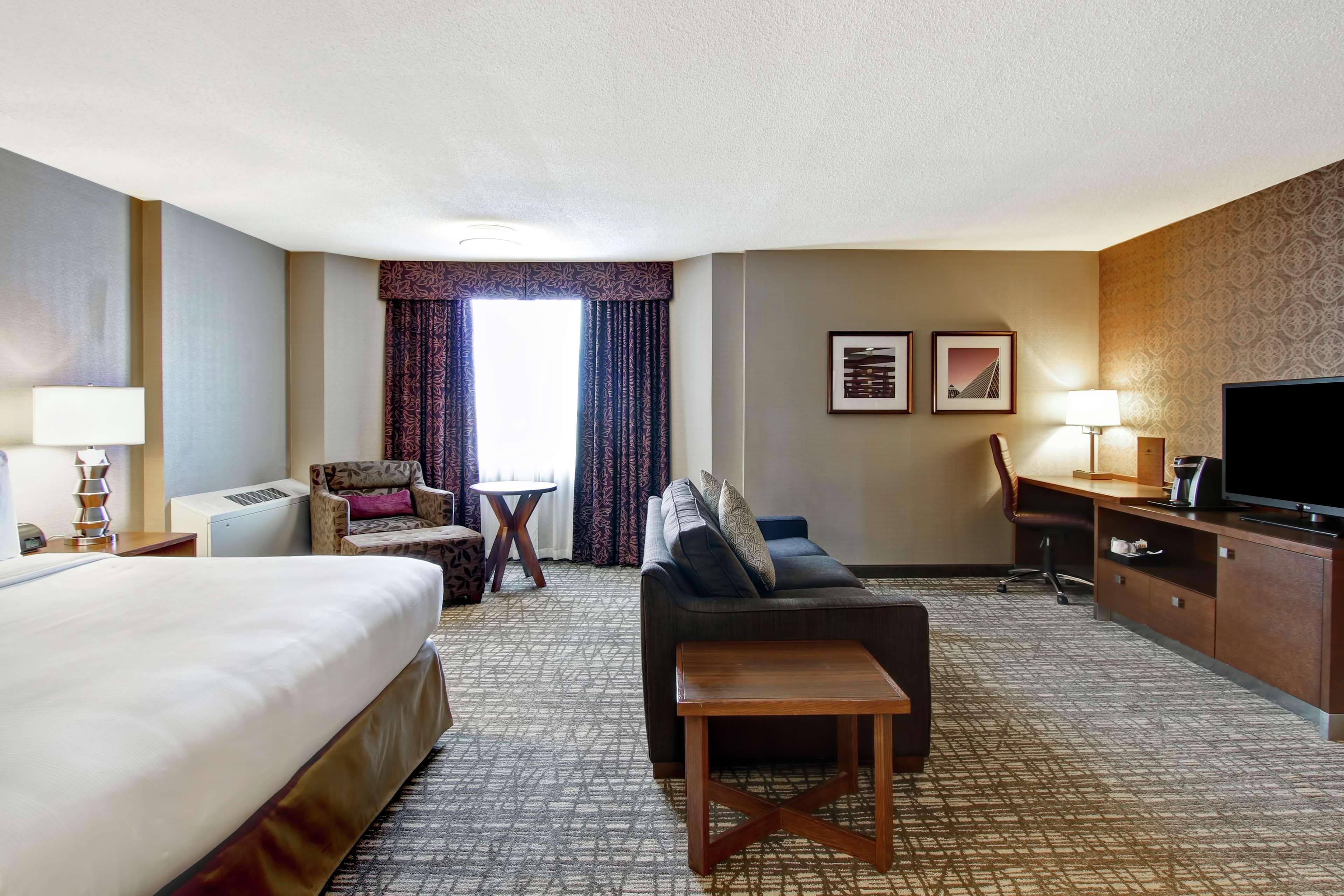 Doubletree By Hilton West Edmonton Ξενοδοχείο Εξωτερικό φωτογραφία