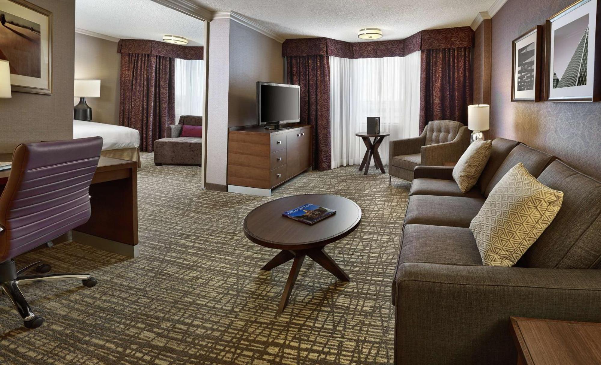 Doubletree By Hilton West Edmonton Ξενοδοχείο Εξωτερικό φωτογραφία