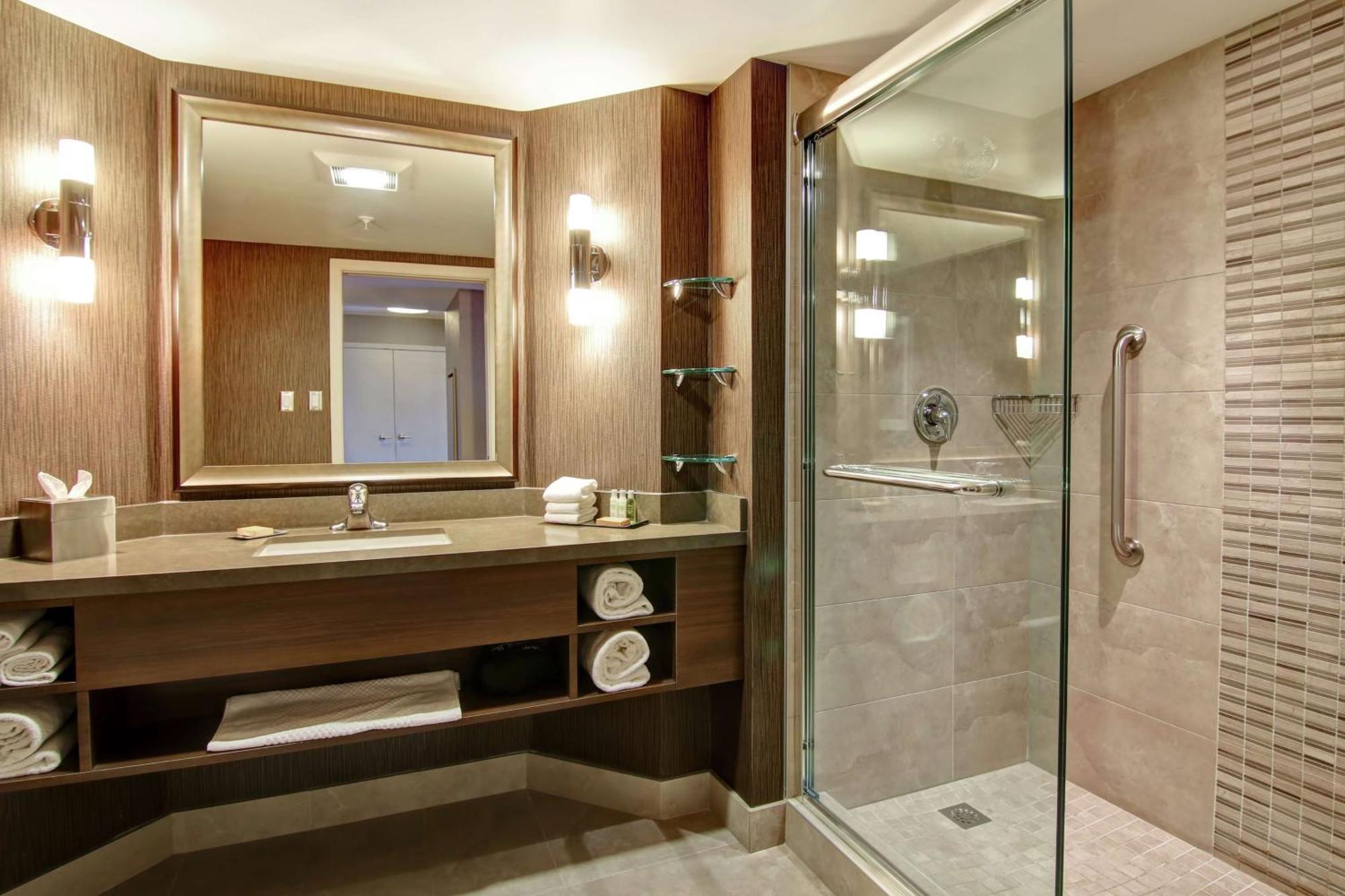 Doubletree By Hilton West Edmonton Ξενοδοχείο Εξωτερικό φωτογραφία