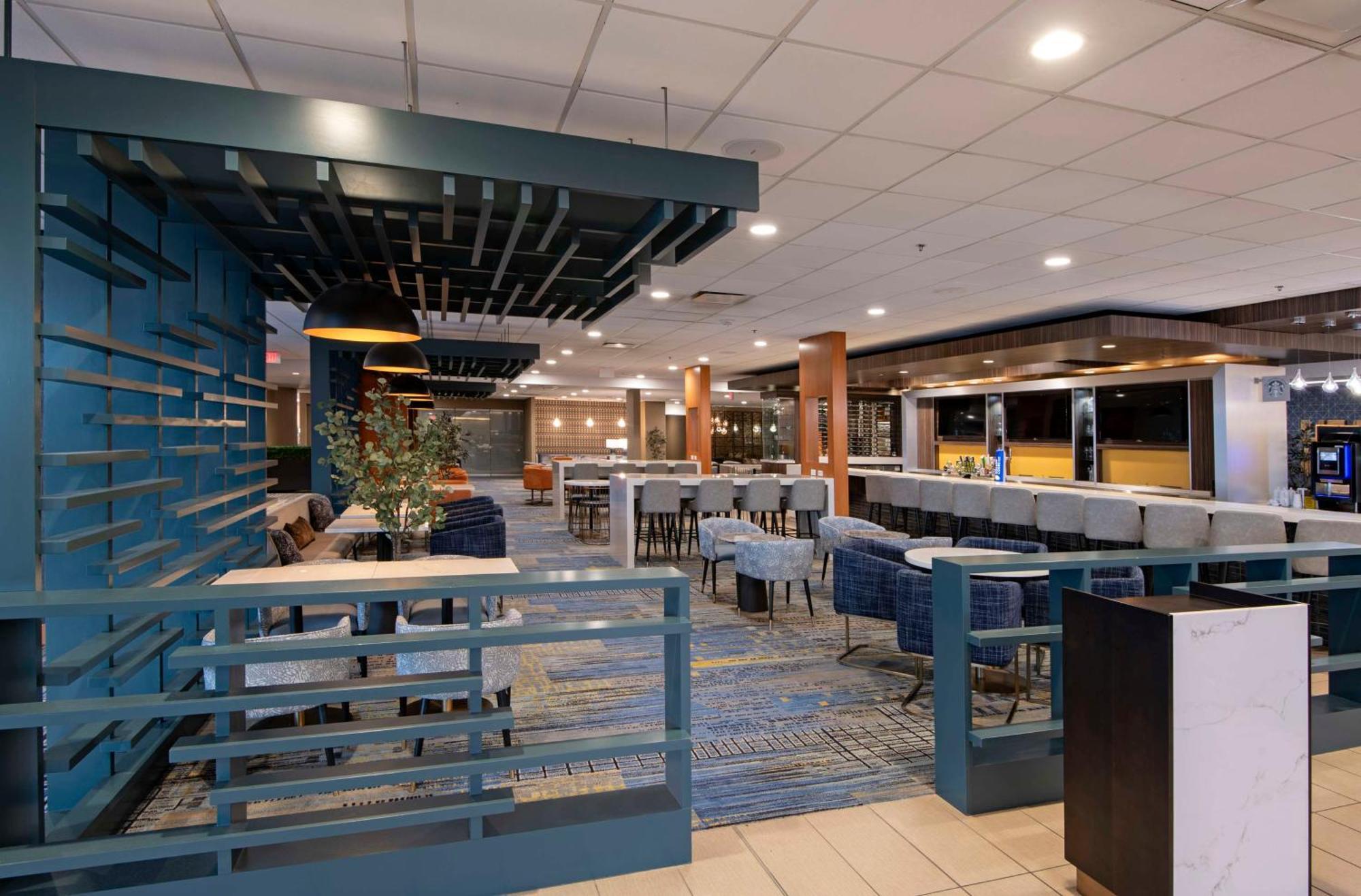 Doubletree By Hilton West Edmonton Ξενοδοχείο Εξωτερικό φωτογραφία