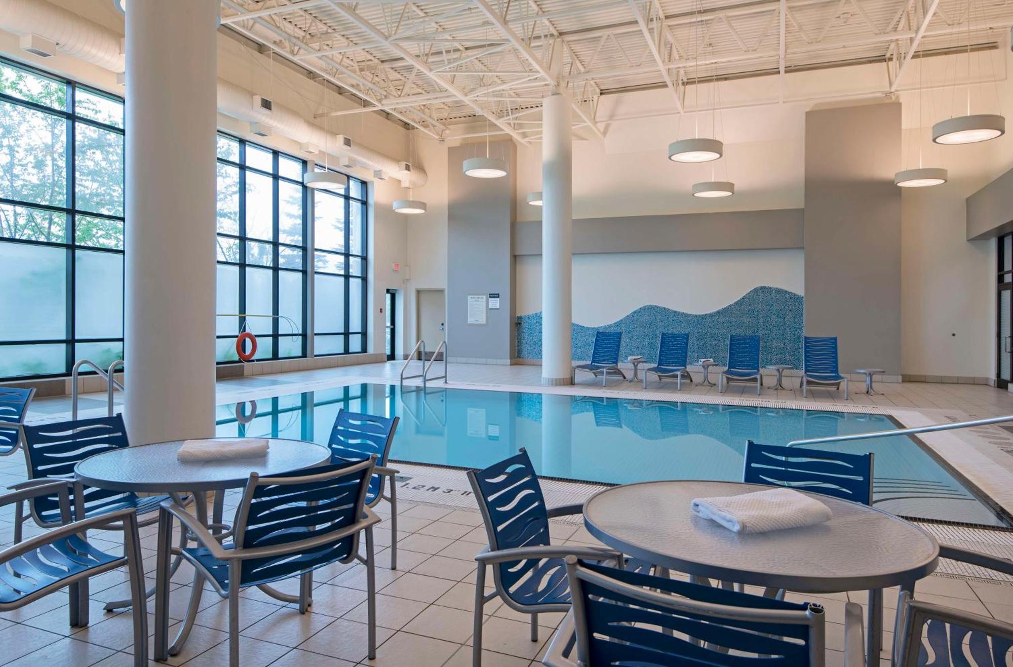 Doubletree By Hilton West Edmonton Ξενοδοχείο Εξωτερικό φωτογραφία